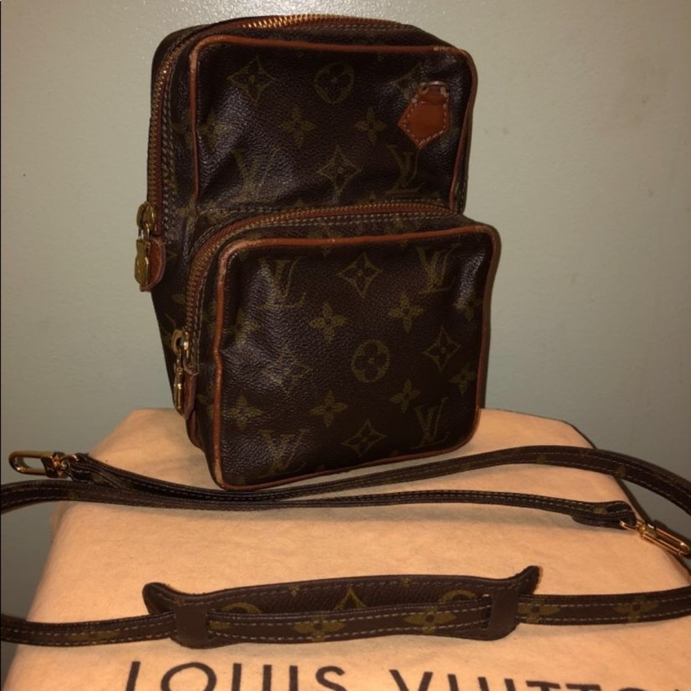 Auth Louis Vuitton Vintage Amazone Messenger Bag